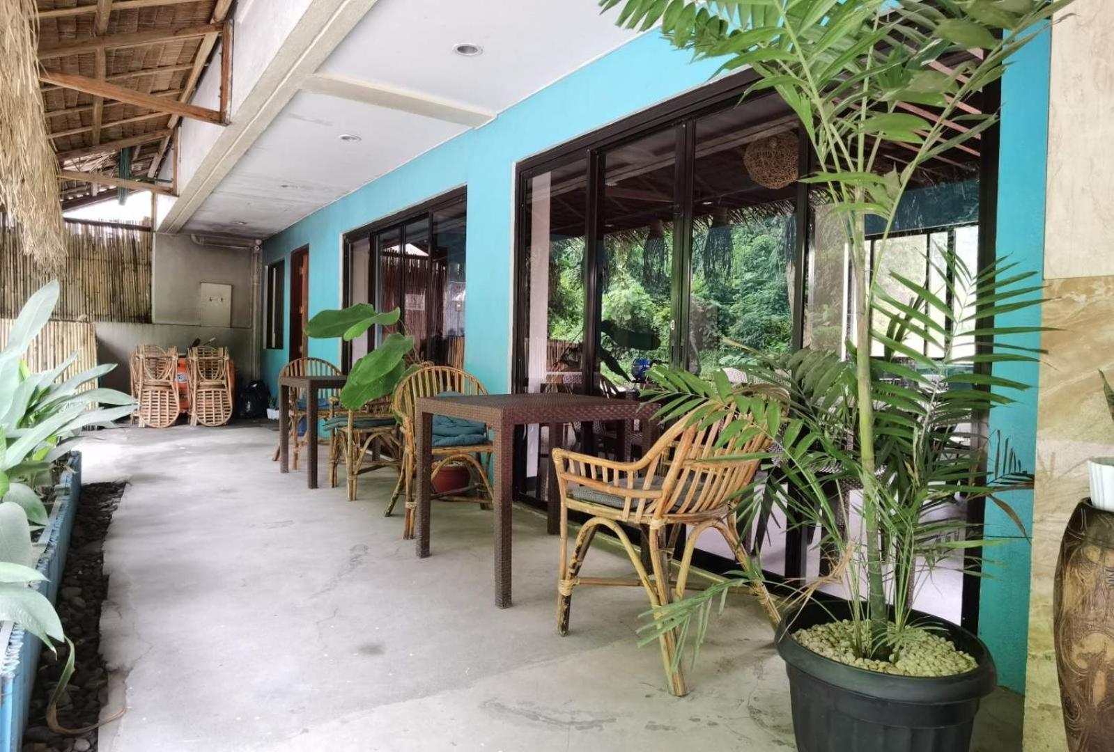 Amos Pili Tree Inn Powered By Cocotel Ел Нидо Екстериор снимка