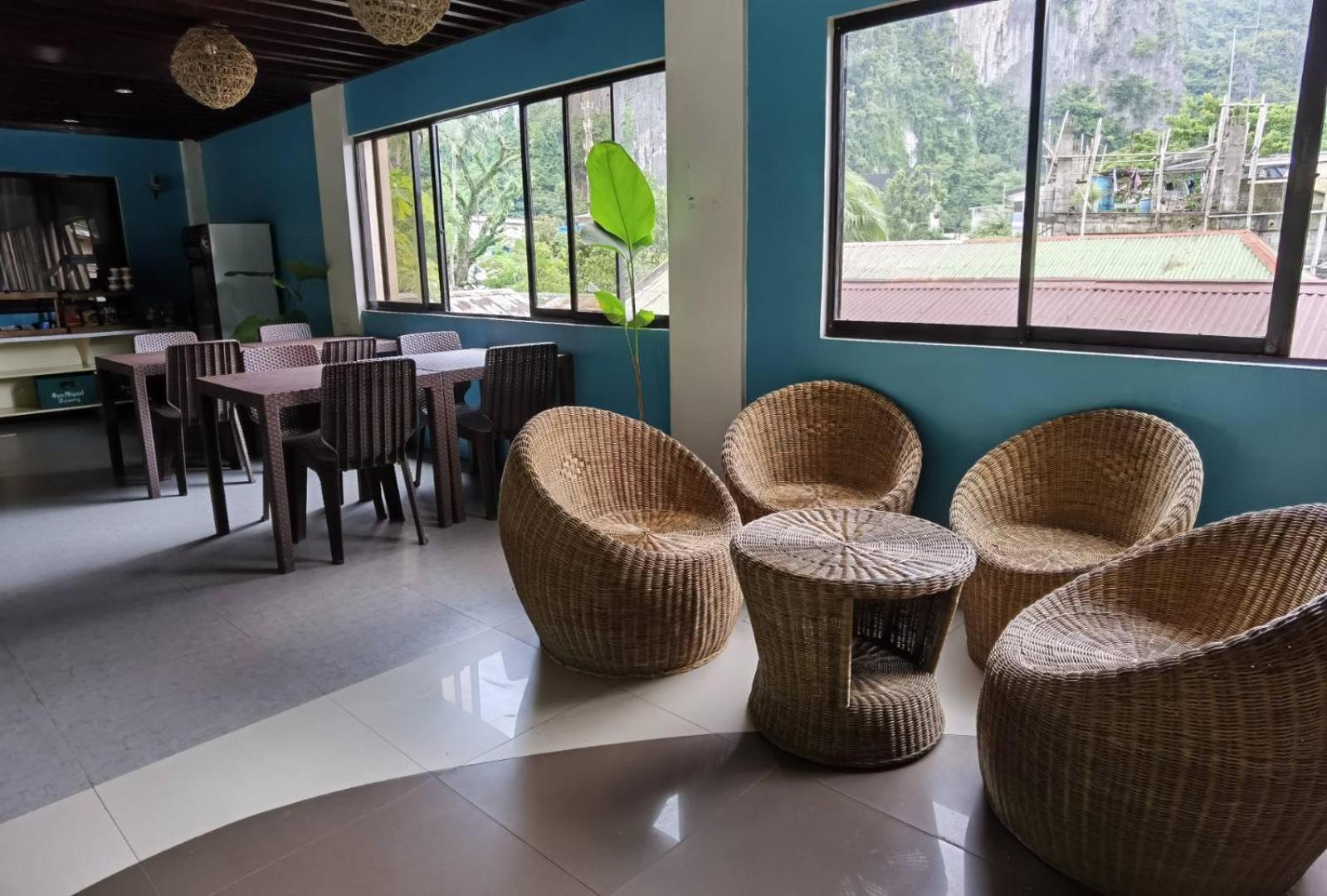 Amos Pili Tree Inn Powered By Cocotel Ел Нидо Екстериор снимка